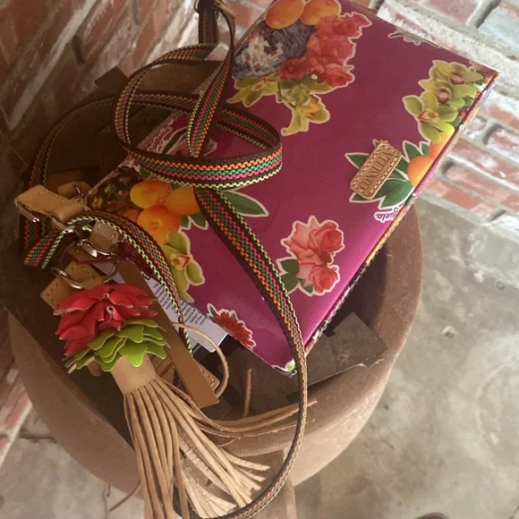 CONSUELA BIRDIE MIDTOWN CROSSBODY - Picture 4 of 8